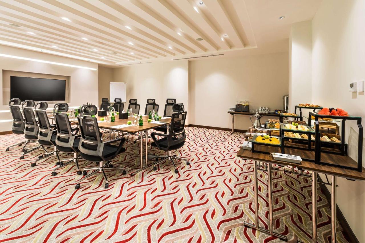 Best Western Plus Al Qurayyat City Center Eksteriør billede