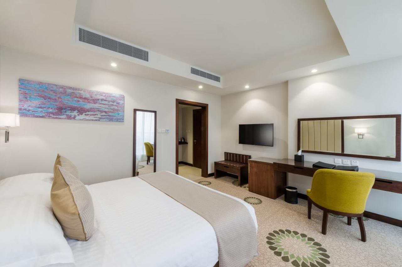 Best Western Plus Al Qurayyat City Center Eksteriør billede