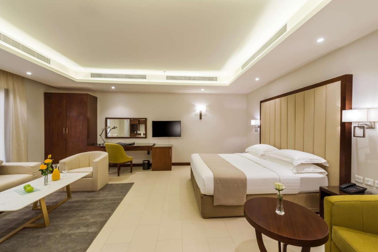 Best Western Plus Al Qurayyat City Center Eksteriør billede